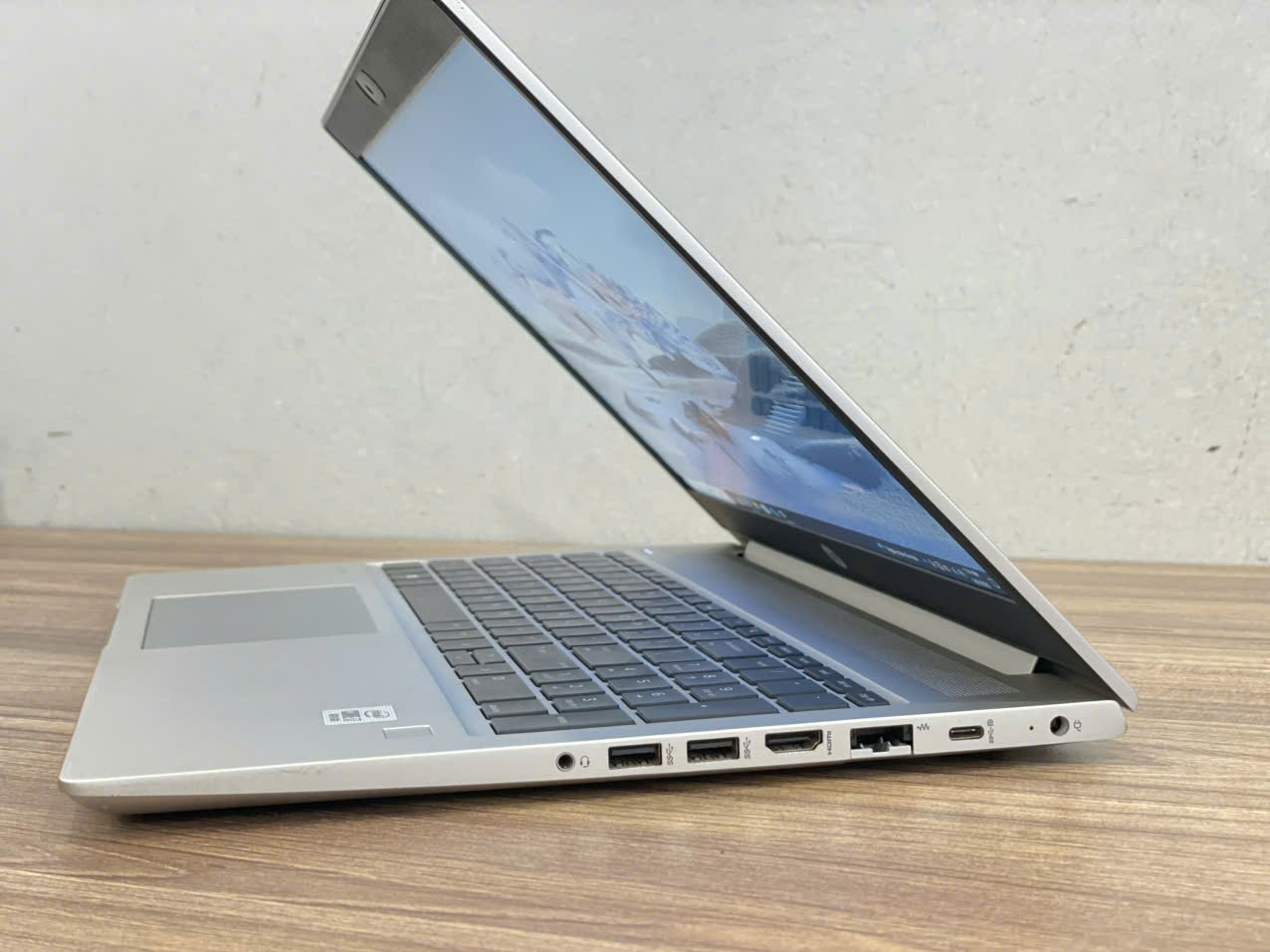 Laptop HP Probook 450 G7 - 15.6" FHD / i7-10510U / 16GB / 256GB (2nd)