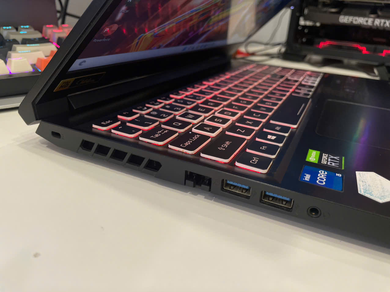 Laptop Acer Nitro 5 Gaming AN515 - 15.6" FHD 144Hz / GTX 1650 4G / i5-11400H / 8GB / 512GB m2 (2nd)