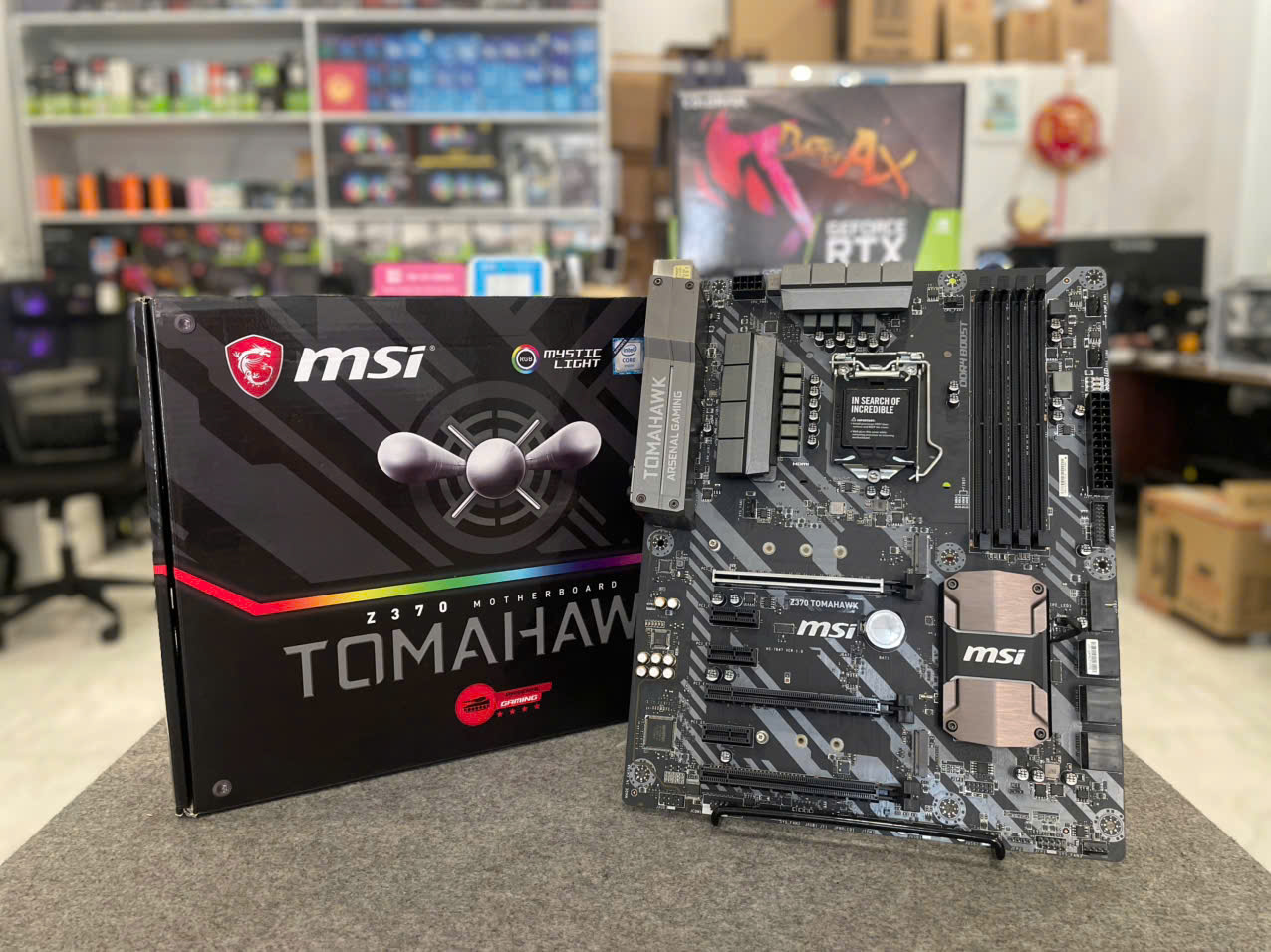 Z370 TOMAHAWK MSI (ATX / 1151) FULL BOX (Tạm hết hàng)