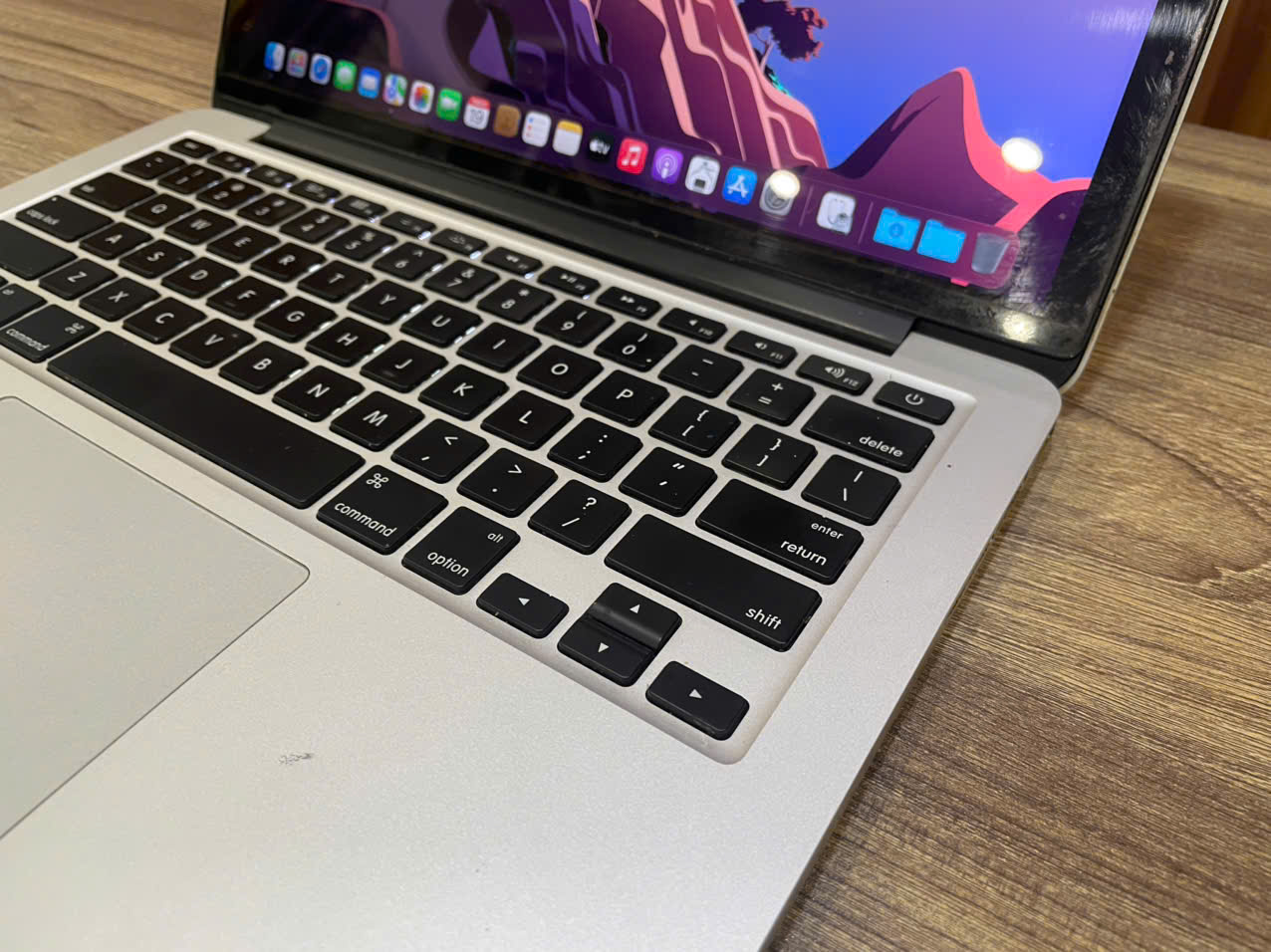 MacBook Pro _ 13.3" / i5-5257U / 8G / 128GB