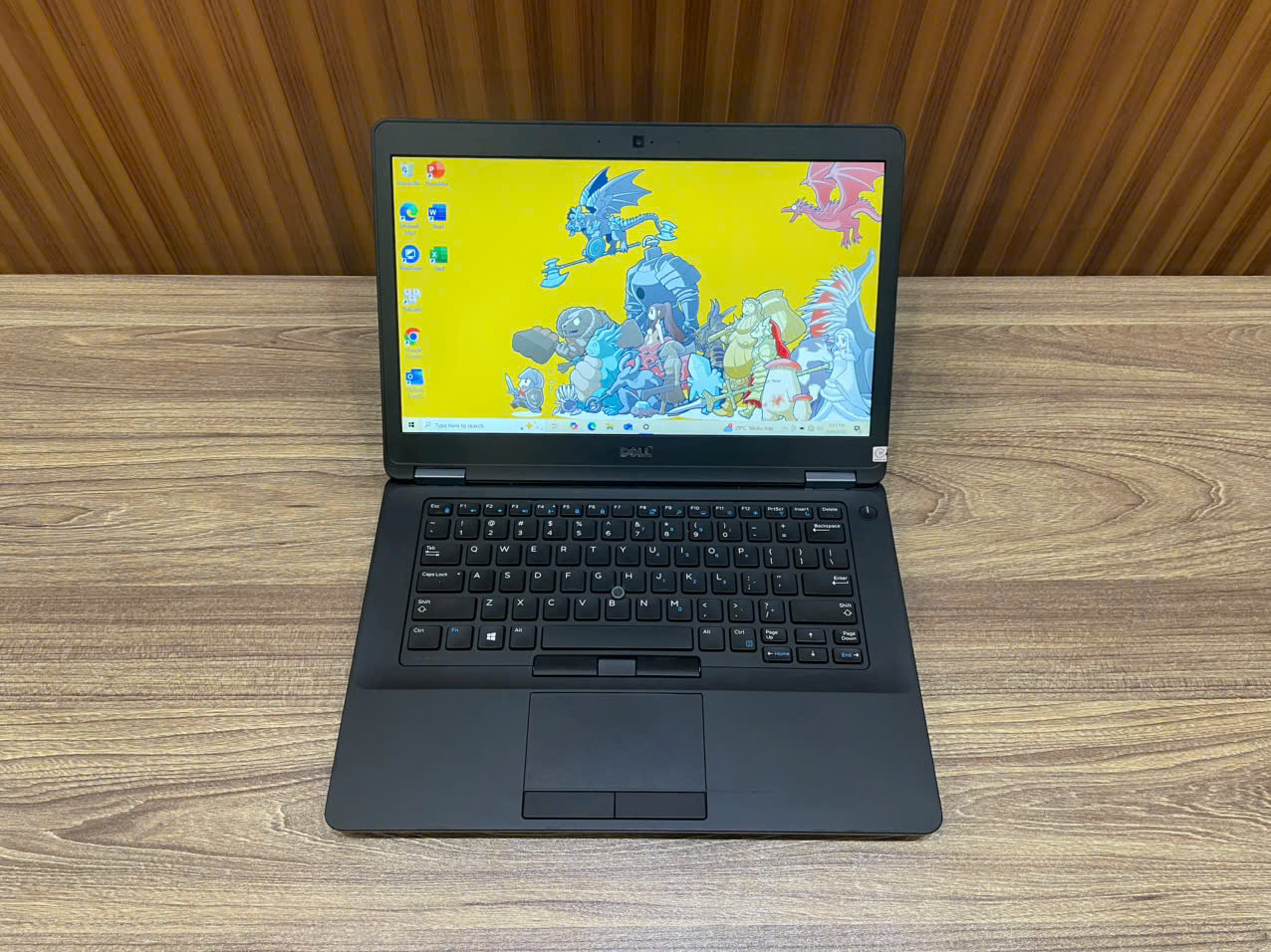Laptop Dell Latitude 5470 _ 14" FHD / i7-6600U / 16G / 256G (Tạm hết hàng)