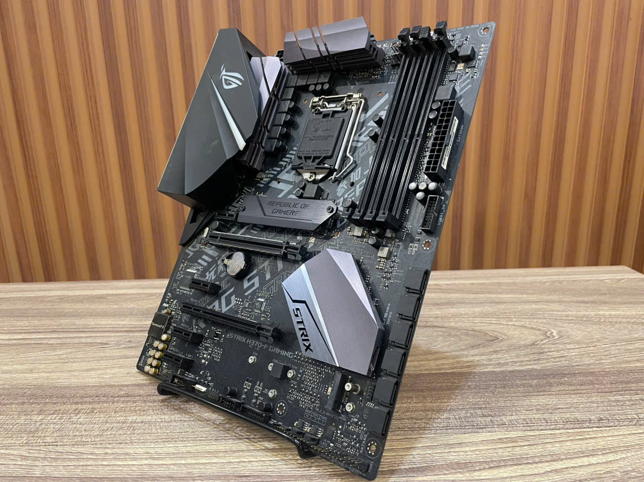 Mainboard ROG STRIX H370-F GAMING