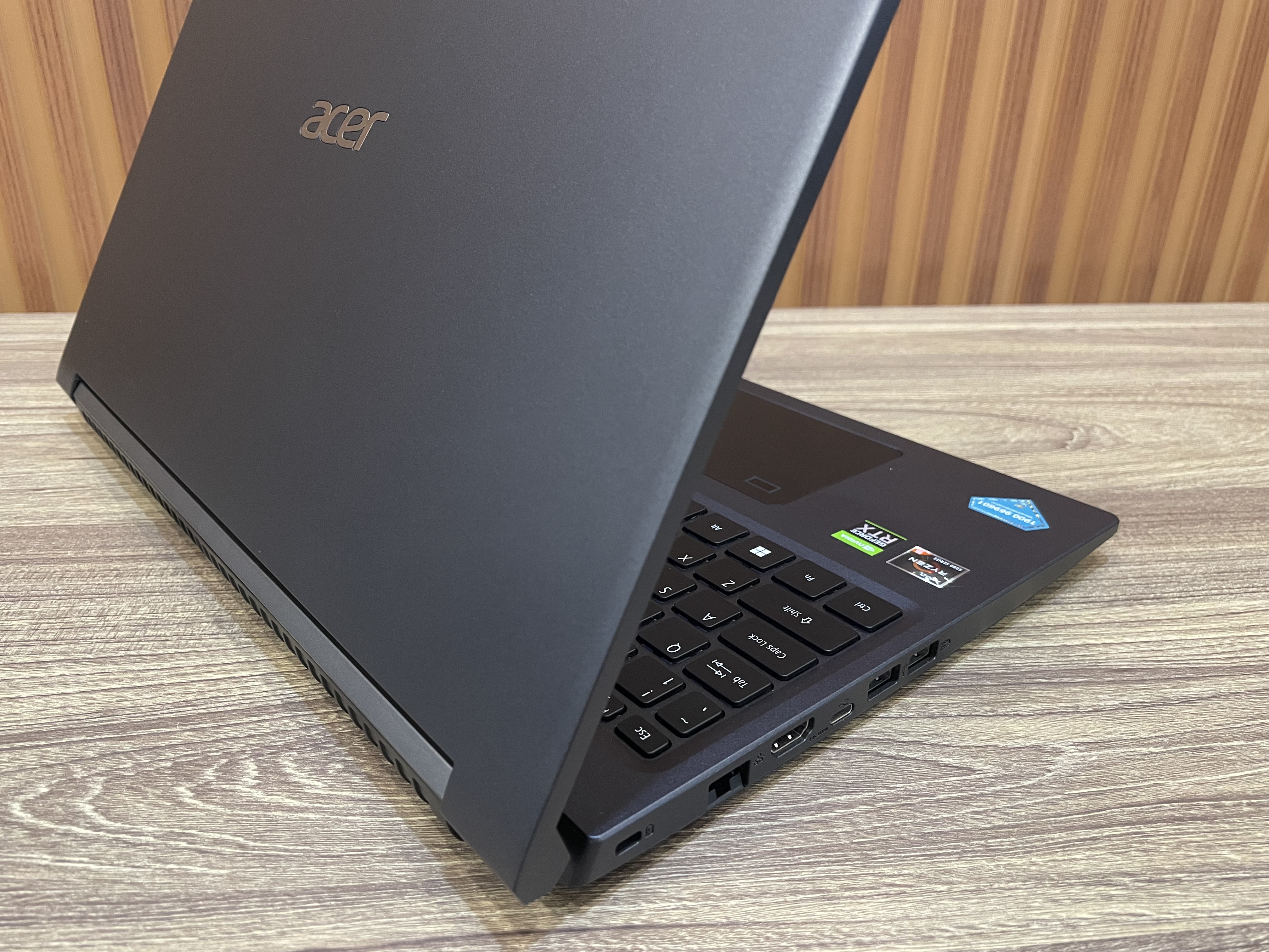 Laptop Gaming Acer Aspire 7 - 15.6" FHD 144Hz / Ryzen 5 5625U / RTX 3050 4G / 16GB / 512GB (2nd Like New)