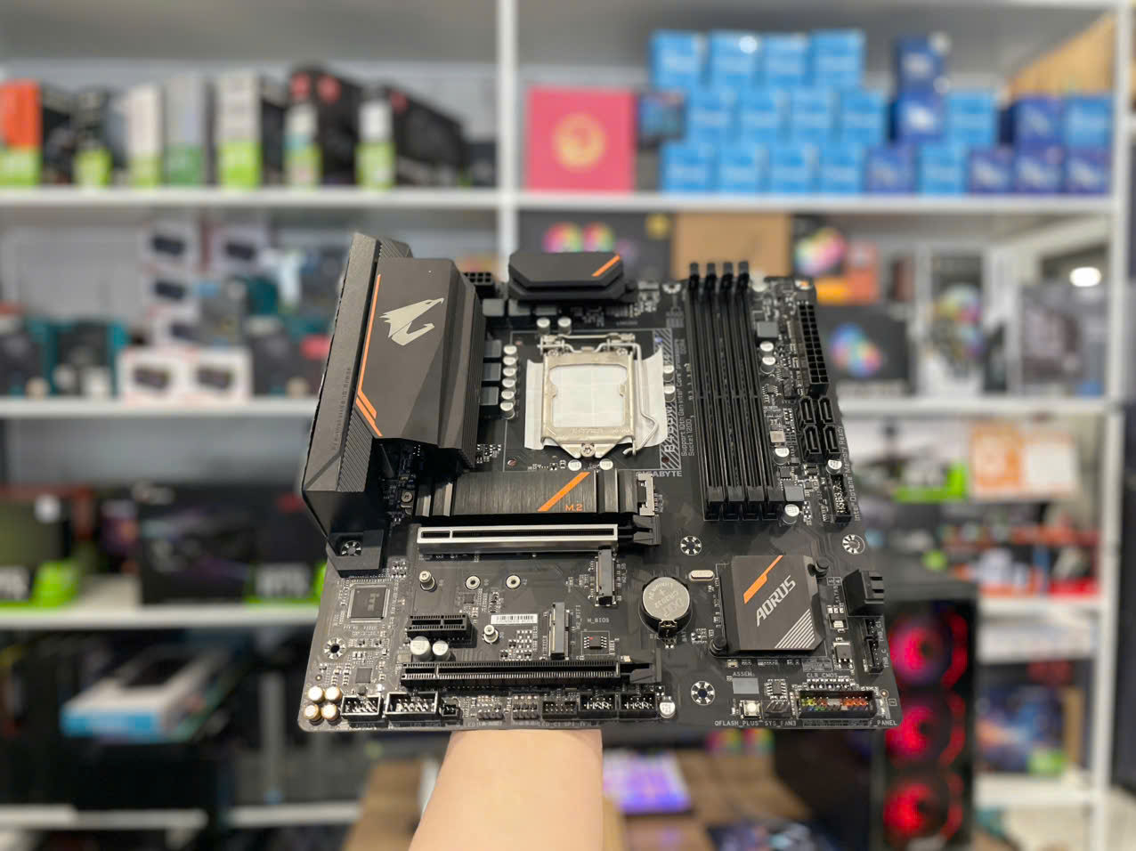 Main B460M Aorus Pro Gen10 full box like new (Tạm hết hàng)