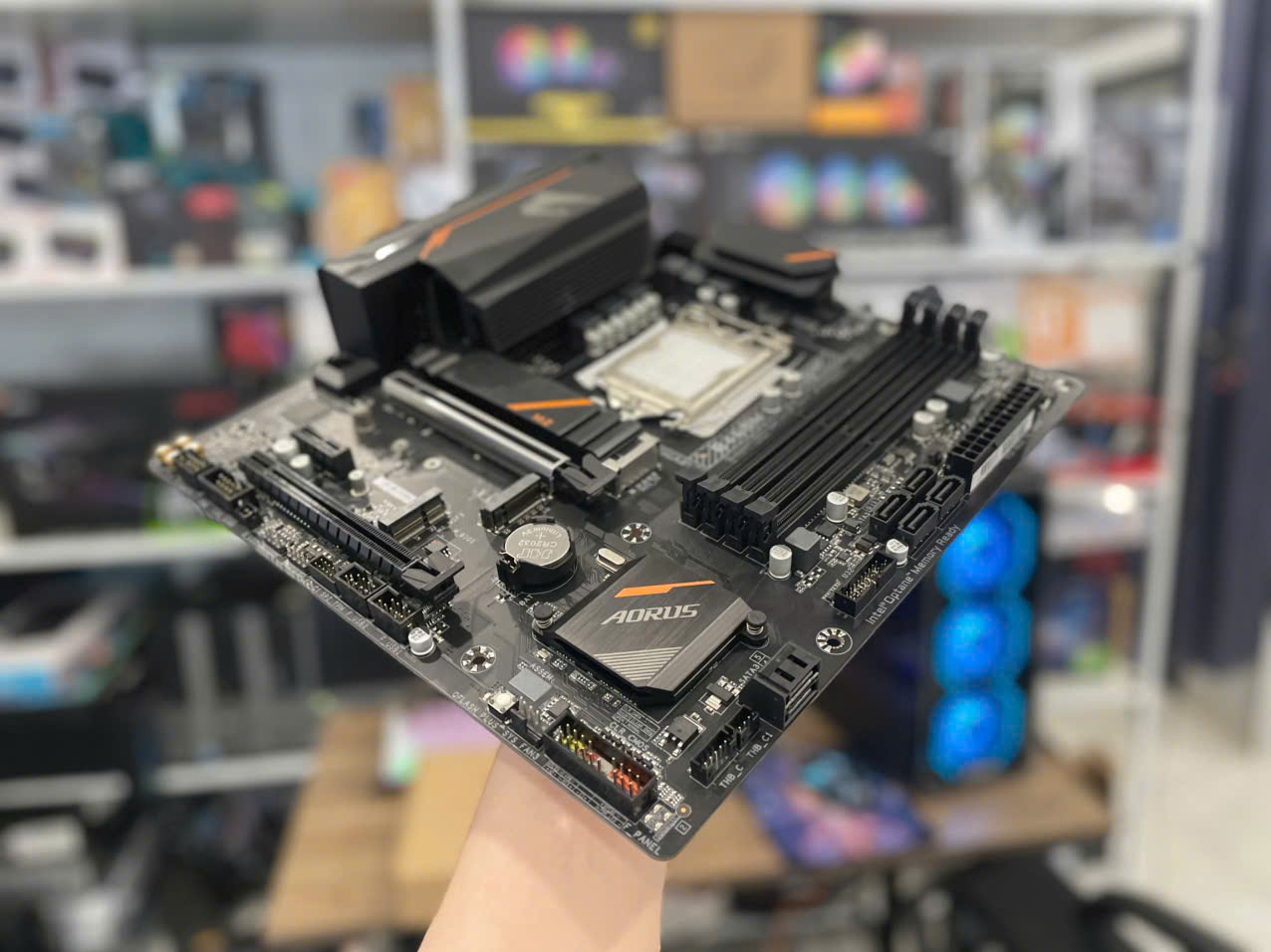Main B460M Aorus Pro Gen10 full box like new (Tạm hết hàng)