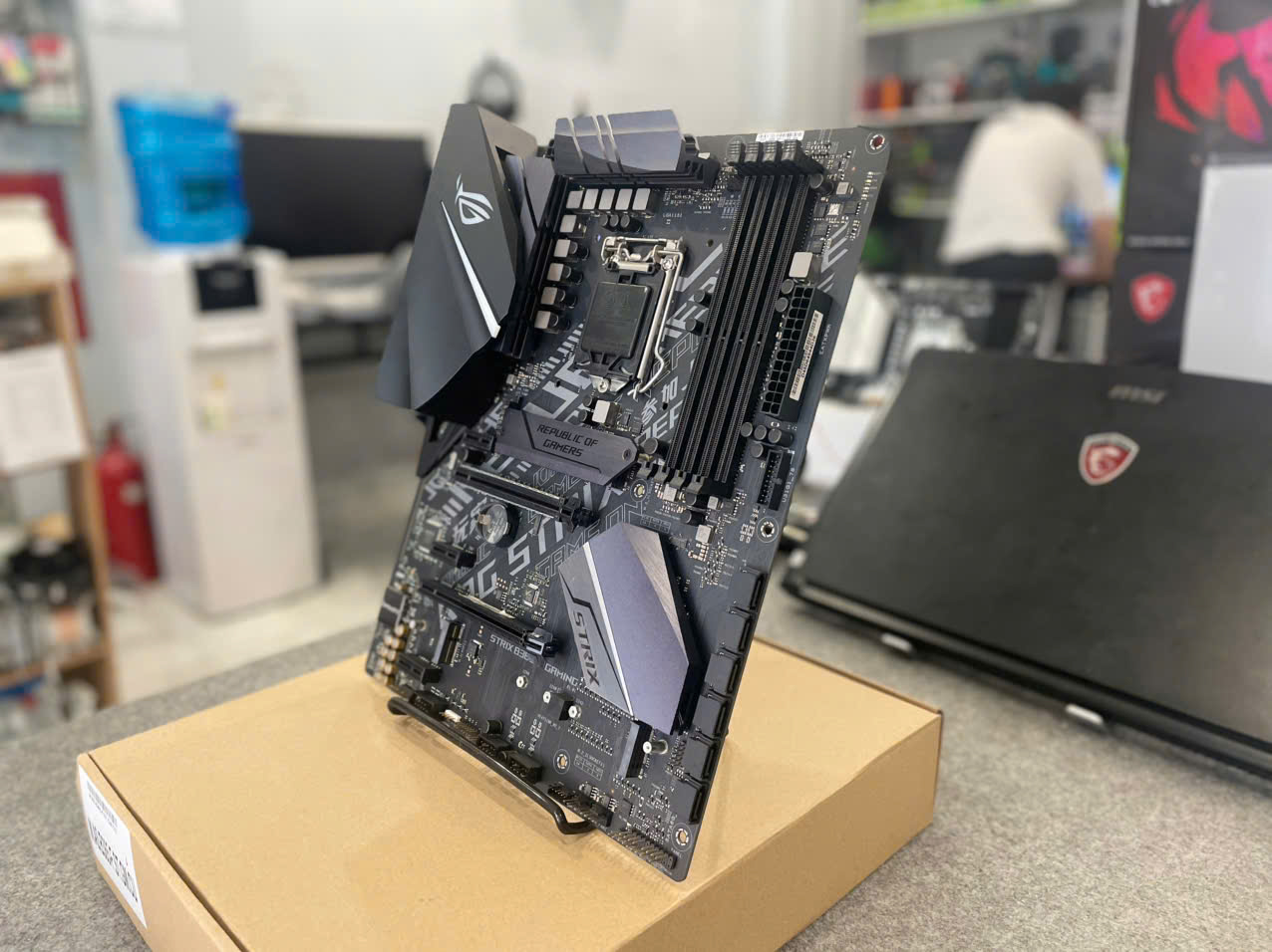 Main B365 asus ROG F Gaming hiệu năng cao (Tạm hết hàng)