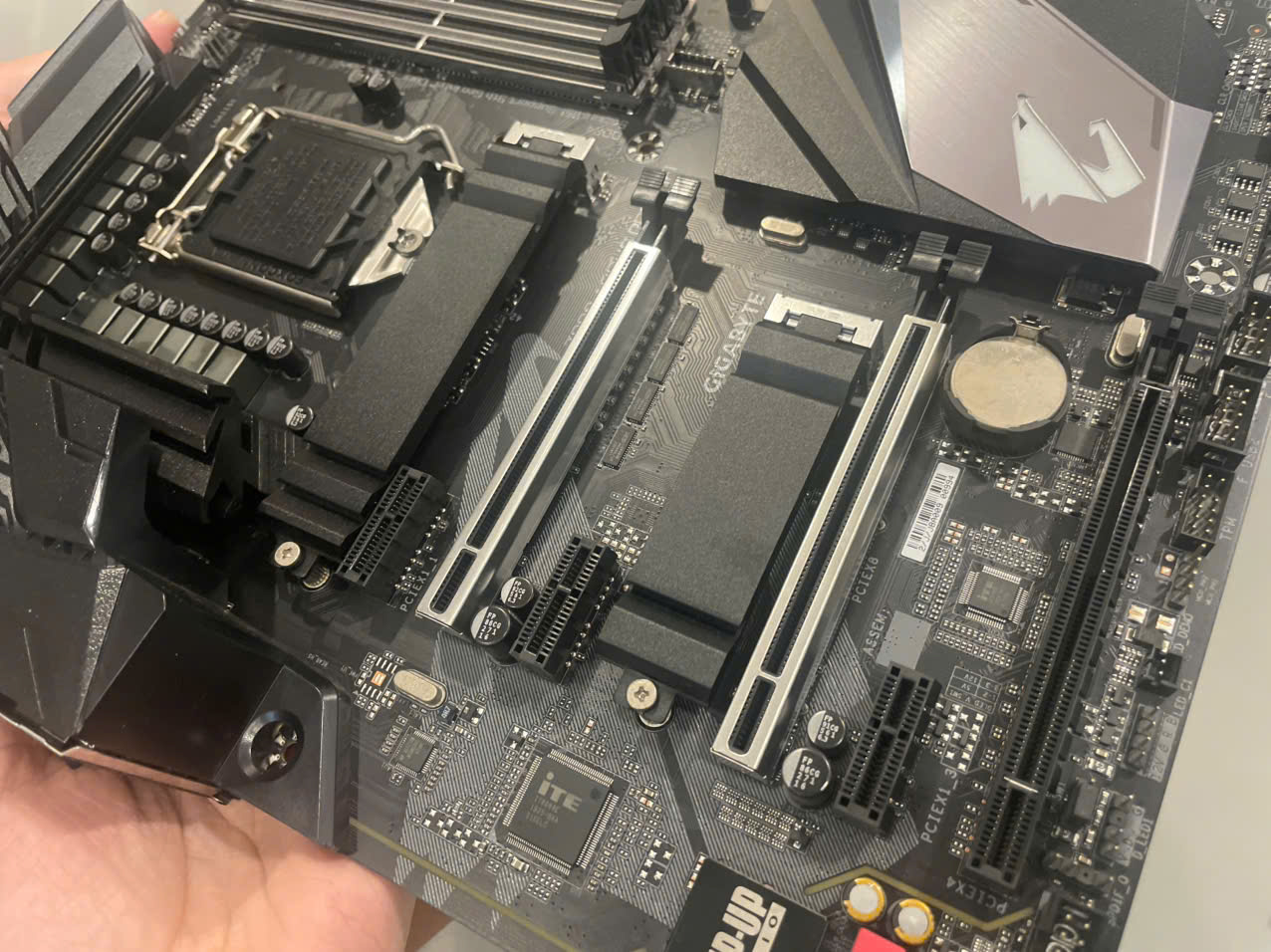 Main Z390 AORUS PRO WIFI Cấu hình khủng (Tạm hết hàng)